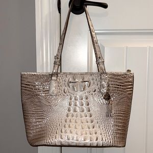 Brahmin with matching wallet